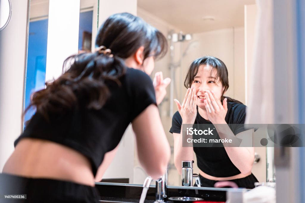 The Power of Matcha, Oats, Aloe, Ceramides, and Cucumber in Your Sports Cleanser